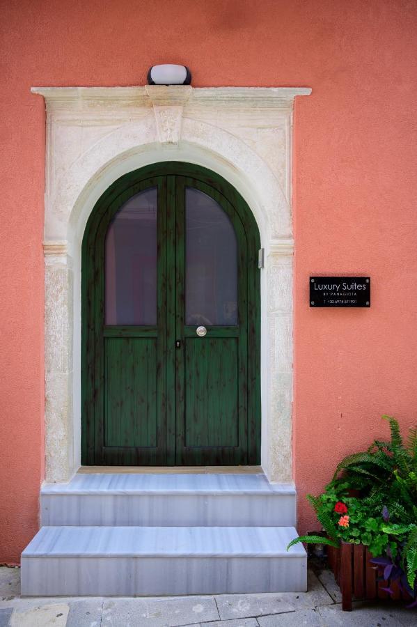 Luxury Suites By Panagiota Preveza Buitenkant foto