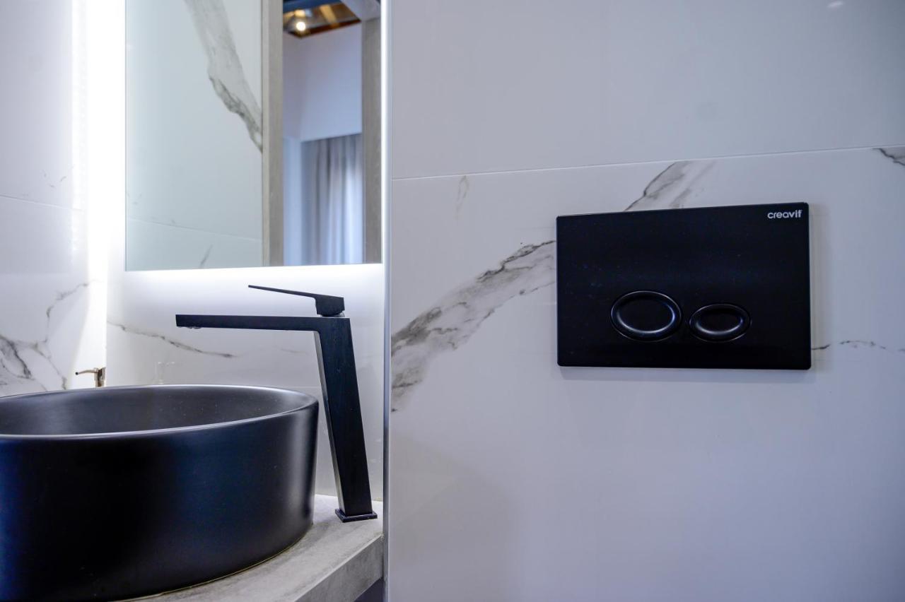 Luxury Suites By Panagiota Preveza Buitenkant foto